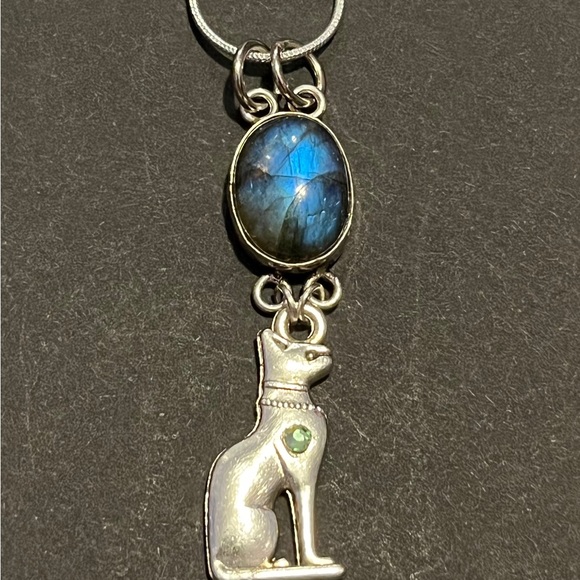 Labradorite Bast Necklace - Flashy Crystal Silver Labradorite Jewelry - Picture 5 of 8
